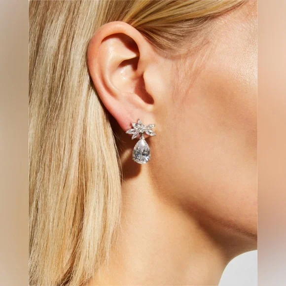 NWT Cluster Cubic Zirconia Earrings with Drop Pear
